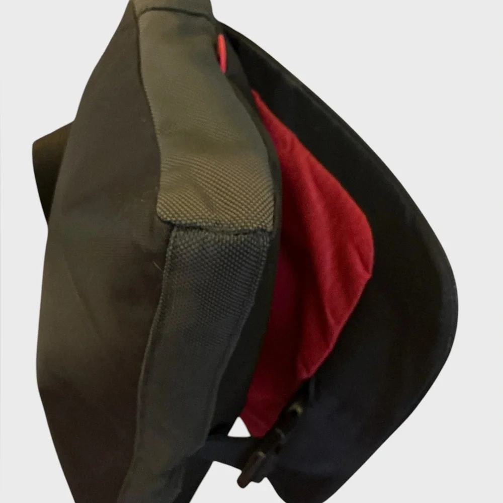 Tumi T-Tech Crossbody Messenger Bag and Delta Slim Card Case